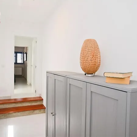 Luxury El Pueblo Apartment Famara